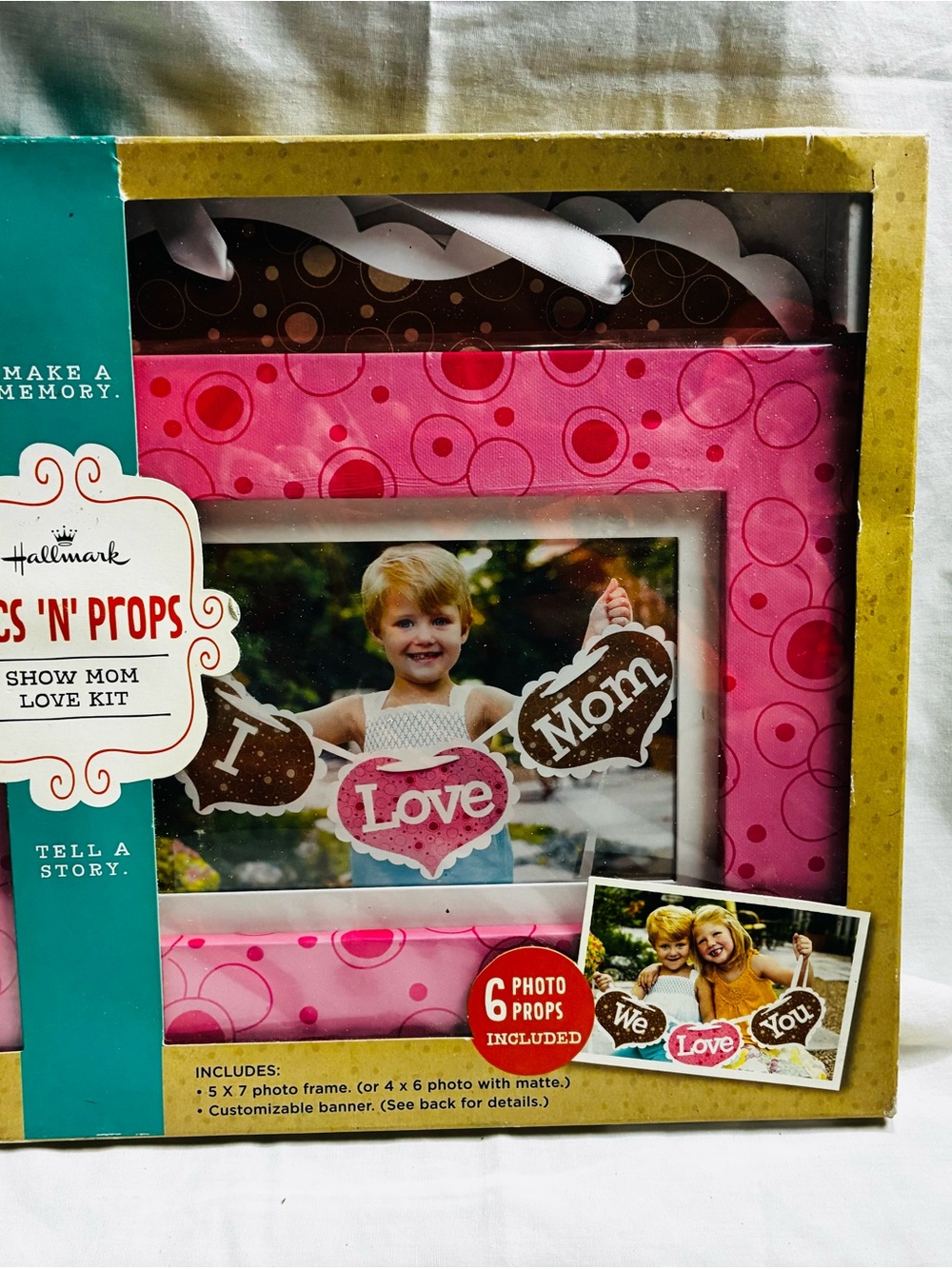Hallmark Show Mom Love Photo Frame Kit